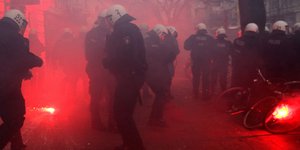 Εικόνα αρχείου από επιχείρηση της γερμανικής αστυνομίας / Φωτογραφία: AP Images