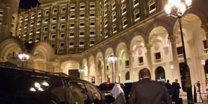 Οι απελευθερωθέντες κρατούνταν στο πολυτελές ξενοδοχείο Ritz Carlton στο Ριάντ (Φωτογραφία: ΑΡ/αρχείο) 