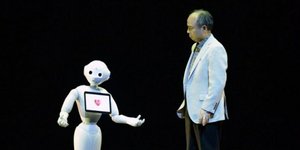 Συνέντευξη με ένα ρομπότ -«Βραχυκύκλωσε» ο ρεπόρτερ που προσπάθησε να του κάνει 