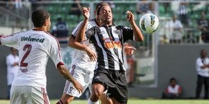 Το σόου του Ροναλντίνιο απέναντι στη Φλουμινένσε [βίντεο]