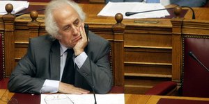 Ο Λαφαζάνης κάνει ανασχηματισμό: Δεν βλέπω τον Ρουπακιώτη να κάθεται για πολύ στ