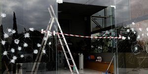 Στον Ρουβίκωνα πανηγυρίζουν για τις επιθέσεις/ Φωτογραφία: EUROKINISSI- ΓΙΑΝΝΗΣ ΠΑΝΑΓΟΠΟΥΛΟΣ