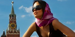 Η Ρωσία αρχίζει να «αισθάνεται» την ουκρανική κρίση: Οι τουρίστες γυρνούν την πλ