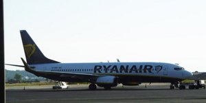 Μείωση πτήσεων από τη Ryanair