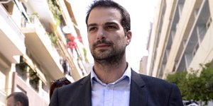 Νίκη Καμίνη στην Αθήνα -Παραδέχθηκε την ήττα του ο Σακελλαρίδης με τηλεφώνημα