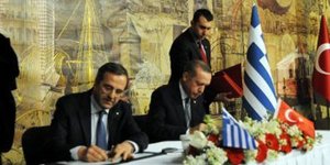 Ο Ερντογάν κέρασε λαβράκι και μπακλαβά τον Σαμαρά
