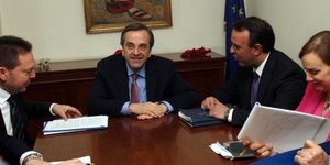 Σαμαράς: Καταφέραμε να δώσουμε έκτακτες παροχές όπου ήταν αναγκαίο