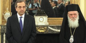 Σαμαράς σε Ιερώνυμο: Δεν θα περικοπούν οι μισθοί των κληρικών