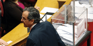 Σαμαράς: Ψήφισα σε μια κάλπη γιατί ψήφισα ως βουλευτής και όχι ως πρωθυπουργός-Σ