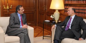 Μοσκοβισί σε Σαμαρά: «Είμαστε έτοιμοι να σας βοηθήσουμε αρκεί να εφαρμόσετε τα μ