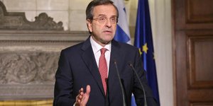 Σαμαράς: Η έξοδος από το ευρώ θα σήμαινε πλήρη καταστροφή