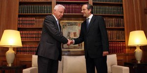 Σαμαράς σε Πικραμμένο: Θα ήθελα να μοιραστώ τις γνώσεις σας στο μέλλον