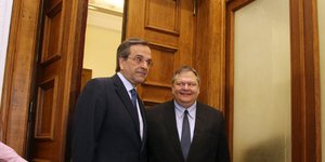 Στον τοίχο Σαμαράς Βενιζέλος -Φοβούνται κοινωνική αναταραχή για τους πλειστηριασ