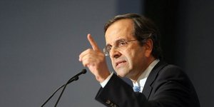Ο Σαμαράς απαγορεύει σε υπουργούς και βουλευτές να προσλαμβάνουν συζύγους και άλ