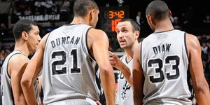 Οι Σπερς «βομβάρδισαν» τα καλάθια και τους Μάβερικς [βίντεο]