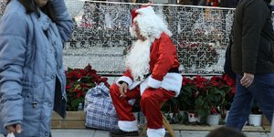 Ενας στους τρεις εργαζόμενους αμείβεται με κάτω από 600 ευρώ -Φωτογραφία:George Vitsaras / SOOC