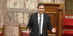 Σαχινίδης: Αν η Νέα Δημοκρατία ντρέπεται που στη στηρίζει το ΠΑΣΟΚ να βγει να το