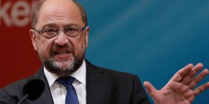 «Πυρά» Σουλτς κατά της Άγκυρας για την ταξιδιωτική οδηγία της τουρκικής κυβέρνησης / Φωτογραφία: (AP Photo/Matthias Schrader)