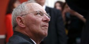 Σόιμπλε: «Ποτέ δεν ζήτησα την έξοδο της Ελλάδας από το ευρώ»