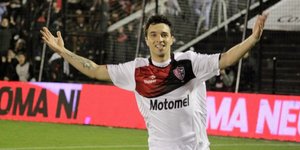 Καταπληκτικό γκολ από τον πρώην παίκτη της ΑΕΚ Σκόκο [βίντεο]