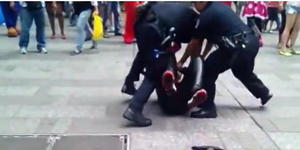 Στο κελί ο Spiderman -Πιάστηκε στα χέρια με δύο αστυνομικούς [βίντεο]