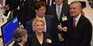 Η οικογένεια Σέφλερ την πρώτη ημέρα εισαγωγής της εταιρείας στο Χρηματιστήριο/Φωτογραφία: Schaeffler Group