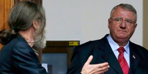 Βόισλαβ Σέσελι (Φωτογραφία: AP Photo/Darko Vojinovic)