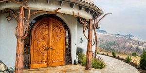 Το πραγματικό μοναδικό σπίτι Shining Hand Ranch. Φωτογραφία: Zillow