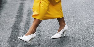 Street style εμφάνιση στους δρόμους/ Φωτογραφία: Shutterstock