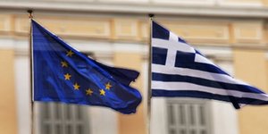 Μαύρα μαντάτα από τον ΟΟΣΑ: Βλέπει ύφεση και για το 2014