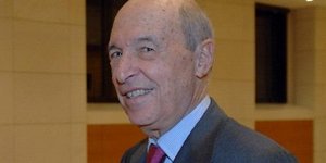 Ο Σημίτης ετοιμάζει βαλίτσες για Μαρόκο - Θα μιλήσει για την ανάπτυξη σε συνέδρι