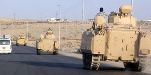 Χάος στο Σινά -33 στρατιώτες νεκροί από φονική επίθεση 