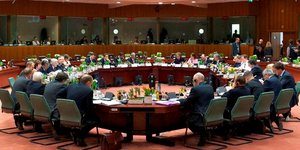 Στο τραπέζι της Συνόδου Κορυφής το νέο Δημοσιονομικό Σύμφωνο