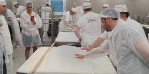 Συνταγές της οθωμανικής κουζίνας έμαθαν οι ζαχαροπλάστες των Τρικάλων. Φωτογραφία: ΑΠΕ-ΜΠΕ