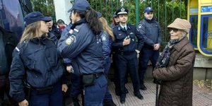 Συνταξιούχοι στο Μαξίμου /Φωτογραφία: Intime news