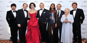 Πρεμιέρα για το Skyfall στο Λονδίνο με φαντασμαγορική εκδήλωση [εικόνες]