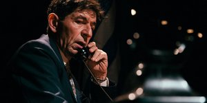 «Εκτός Υλης» Θέατρο Ιλίσια