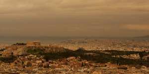 Βροχές και σκόνη απο την Αφρική θα σκοτεινιάσουν το τοπίο