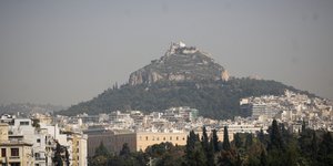 Ανεβαίνει η θερμοκρασία το Σάββατο (Φωτογραφία: EUROKINISSI/ ΓΙΑΝΝΗΣ ΠΑΝΑΓΟΠΟΥΛΟΣ)