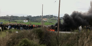 Μάχη στις Σκούριες -Δακρυγόνα σε σχολείο -Με αναπνευστικά προβλήματα οι μαθητές