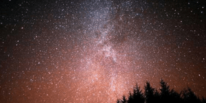 Χριστουγεννιάτικο δέντρο στο διάστημα: Μία εντυπωσιακή λήψη του κωνικού νεφελώμα