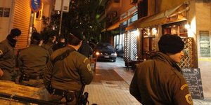 «Καθαρά» τα καλάσνικοφ που βρέθηκαν στα Εξάρχεια