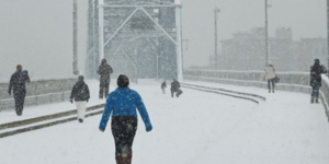 Ισχυρή χιονοθύελλα πλήττει τις νοτιοανατολικές ΗΠΑ: Κατευθύνεται προς την Ουάσιν
