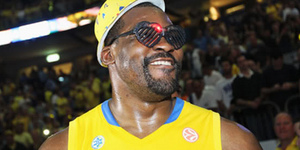 Η «μοιραία» σχέση του Σχορτσιανίτη με τα μπέργκερ – Τώρα διαφημίζει και fast foo