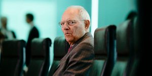 Politico: Παραμένει «πεινασμένος» για εξουσία ο Βόλφγκανγκ Σόιμπλε/ Φωτογραφία: AP