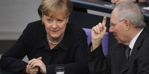 Μέρκελ – Σόιμπλε: Η ΕΚΤ δρα εντός των πλαισίων της εντολής της