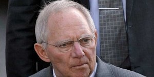 Der Spiegel: Επιτροπεία σε όλα τα κράτη-μέλη της Ευρωπαϊκής Ένωσης θέλει ο Σόιμπ