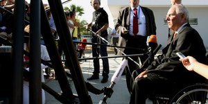 Σόιμπλε: Ακόμη κι αν έφευγε η Ελλάδα από το Ευρώ δεν θα καταστρεφόμασταν