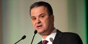 Ξυνίδης: Να ζητήσει ο Βενιζέλος παραιτήσεις υπουργών που έκαναν μαϊμού προσλήψει