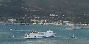 Πλοίο στο λιμάνι της Σούδας